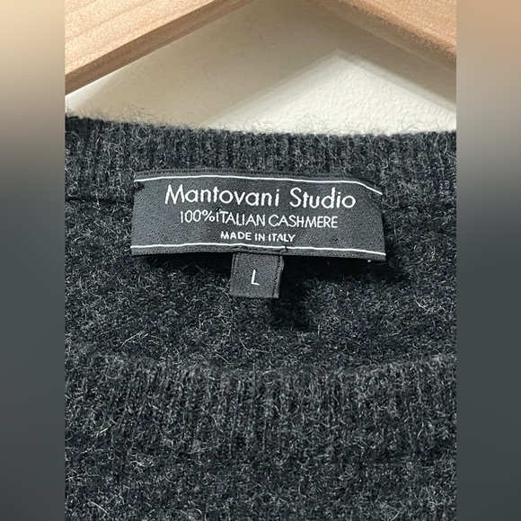 Mantovani Studio Italian Cashmere Luxurious Charcoal Gray Sweater Size Large - Picture 7 of 7